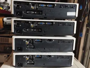 Hitachi White Projector CP-RX94