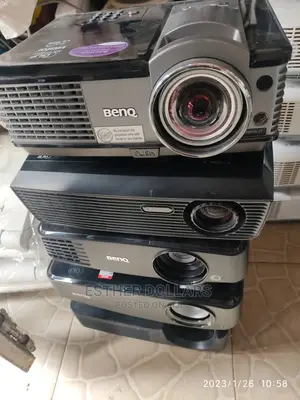 Very Portable Benq Projector for Learning