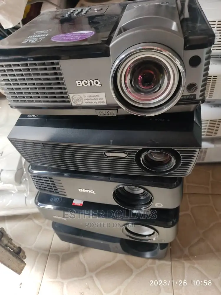 Very Portable Benq Projector for Learning