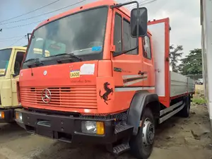 Mercedes-Benz Truck 2007 Orange