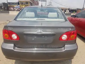 Toyota Corolla 2004 Gray