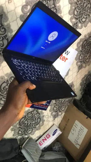 Laptop Dell Latitude 7390 8GB Intel Core I5 SSD 256GB