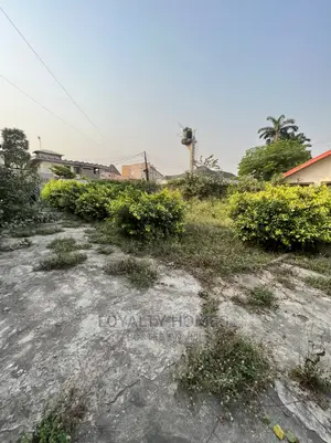 3bdrm Apartment in Avenue, Ikeja for Sale