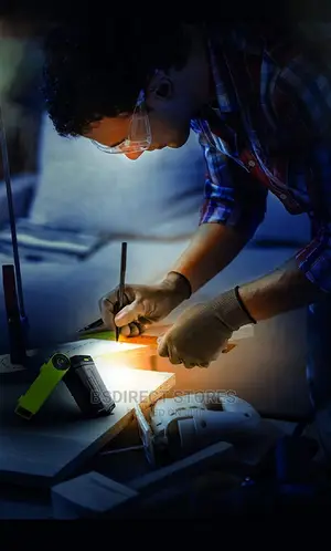 Luceco Compact Magnetic USB Charged Rechargeable Work Light