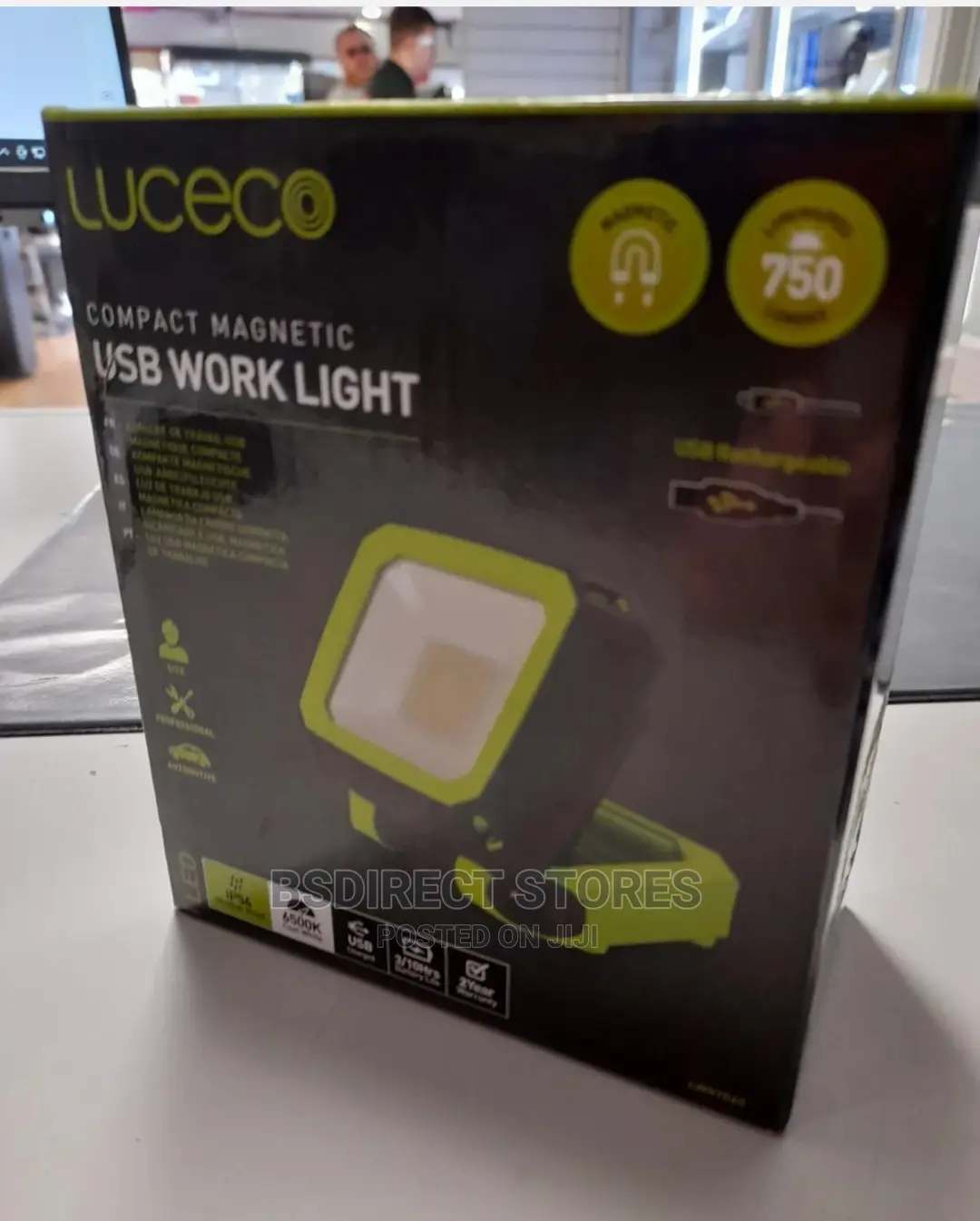 Luceco Compact Magnetic USB Charged Rechargeable Work Light