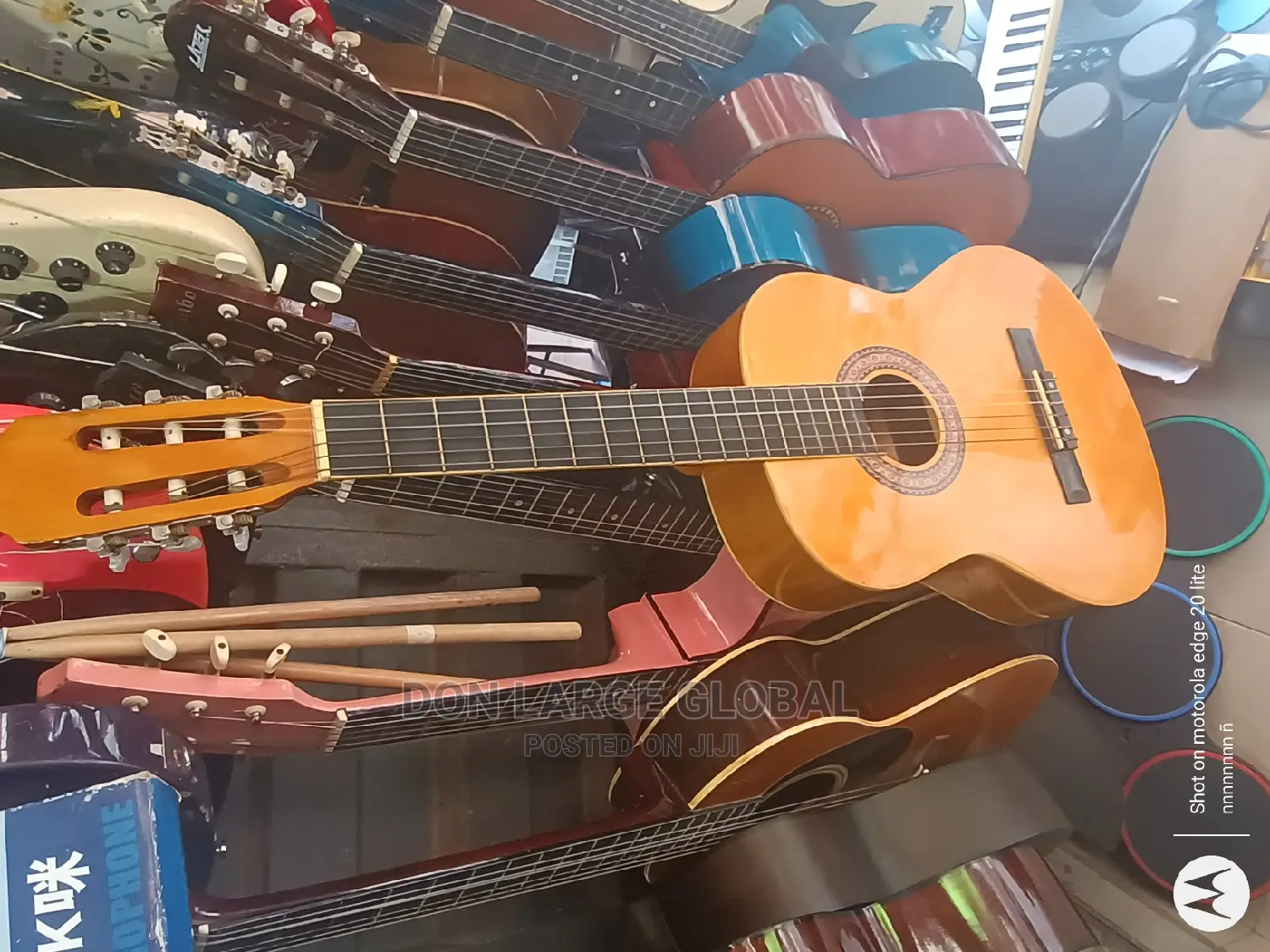 Acustic Guiter