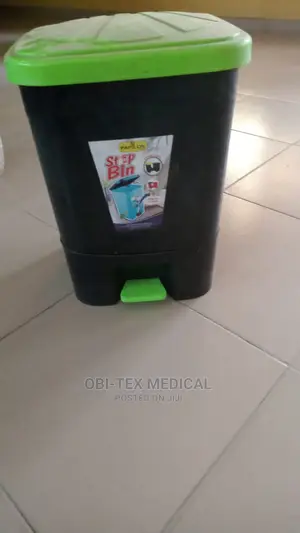Plastic Pedal Bin