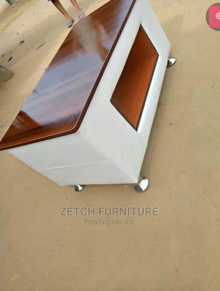 Standard Center Table