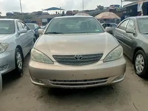 Toyota Camry 2003 Gold