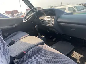 Toyota HiAce 1998 Silver