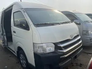 Toyota HiAce 2012 White