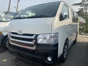 Toyota HiAce 2010 White