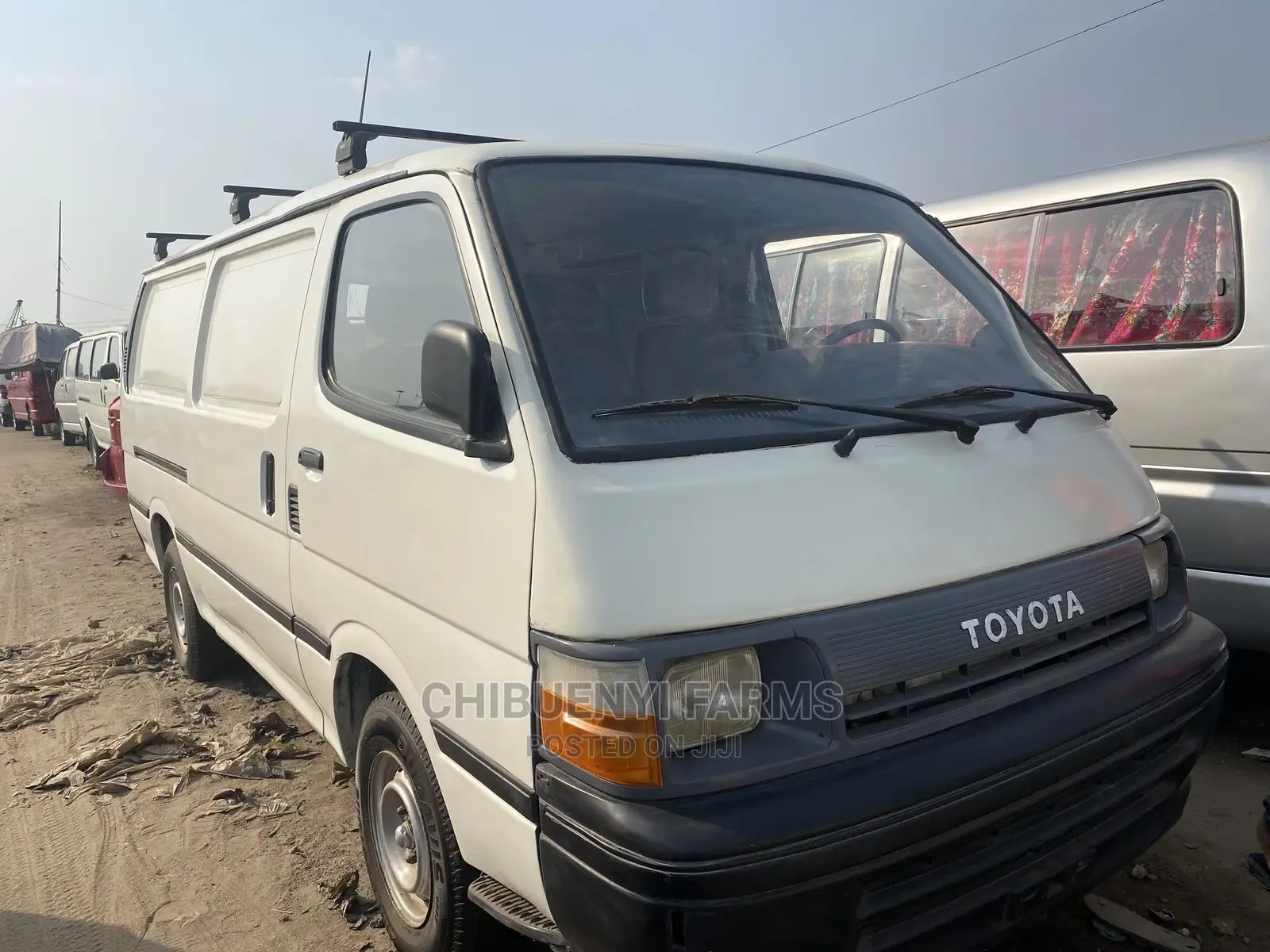 Toyota HiAce 1998 White