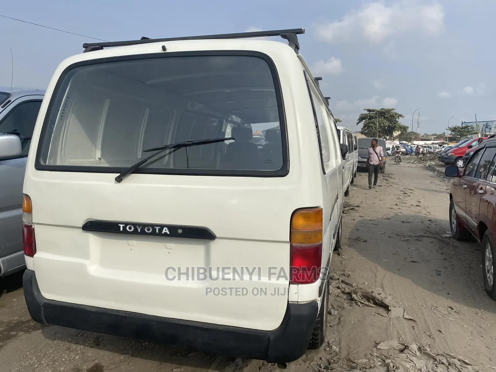 Toyota HiAce 1998 White