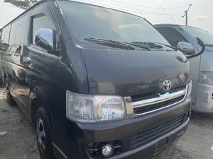 Toyota HiAce 2010 Black