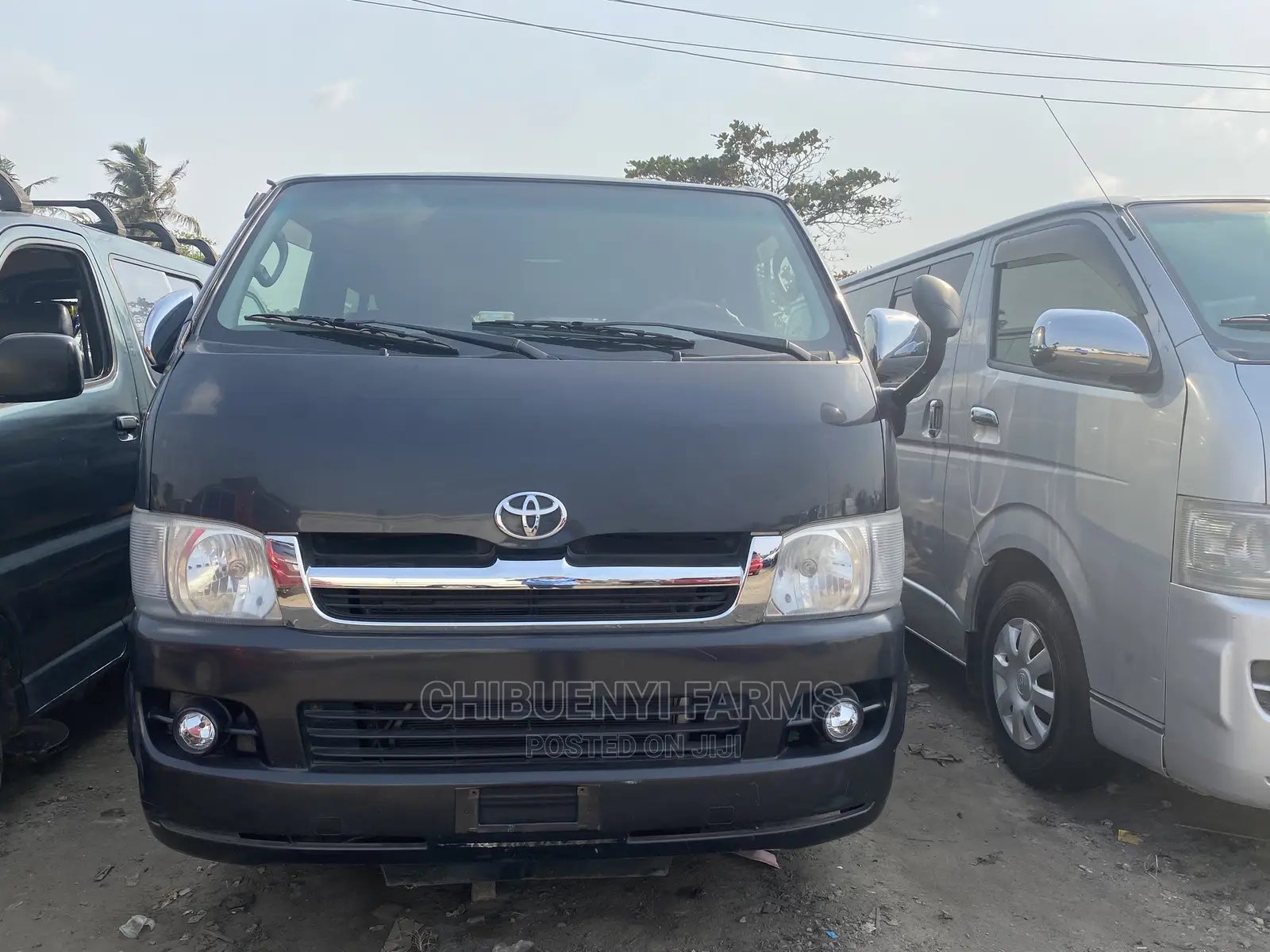 Toyota HiAce 2010 Black