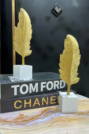 Decorative Figurines