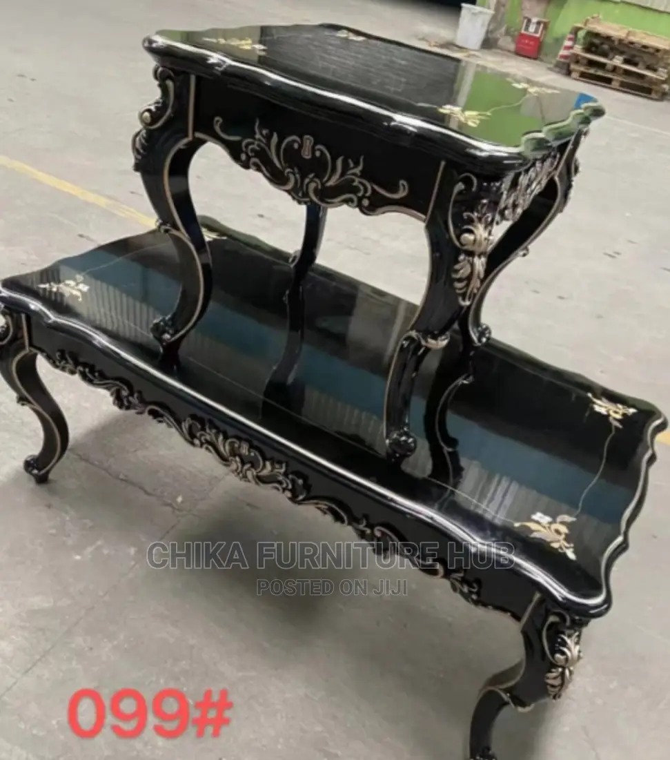 Quality Royal Centre Table With Stools