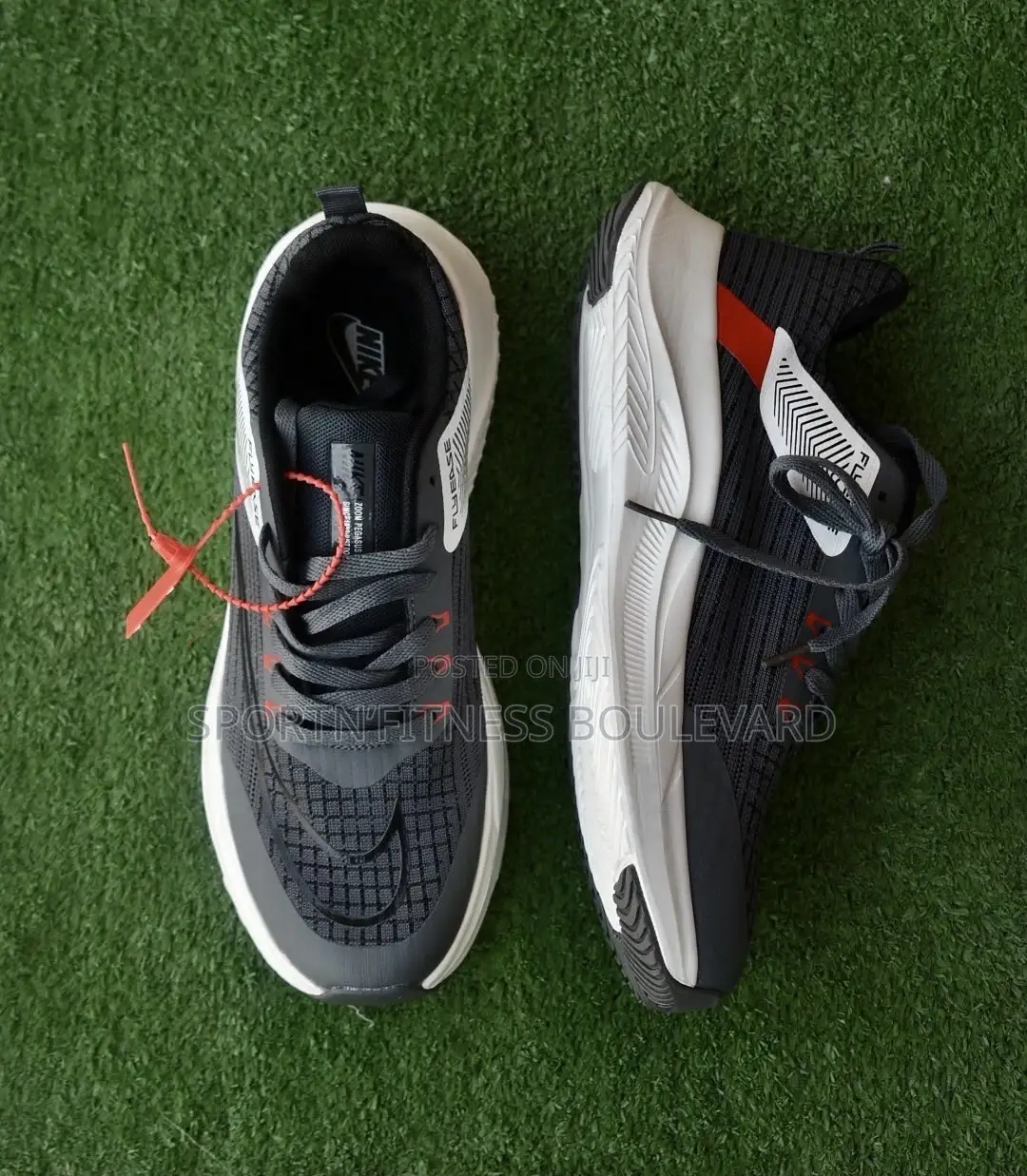 Nike Fly Ease Trainers