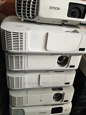 Direct London Used HDMI Projector in Benin City