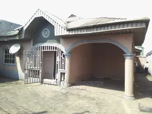 4bdrm Bungalow in Nta, Port-Harcourt for rent