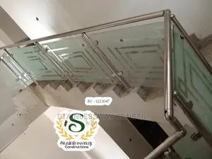 Stainless Borderline Design Glass Pattern