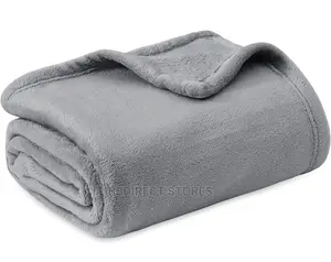 Bedsure Fleece Bedspread King Size Microfiber Solid Blanket