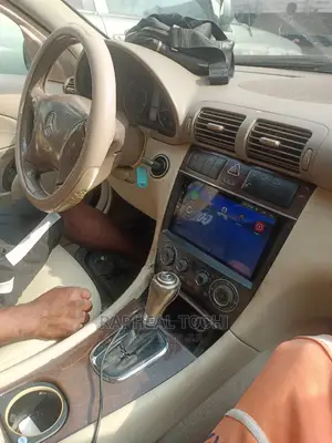Benz C320 Android Player