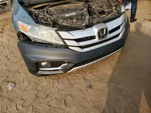 Front Bumper Crosstoure 2013
