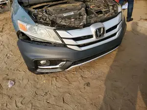Front Bumper Crosstoure 2013