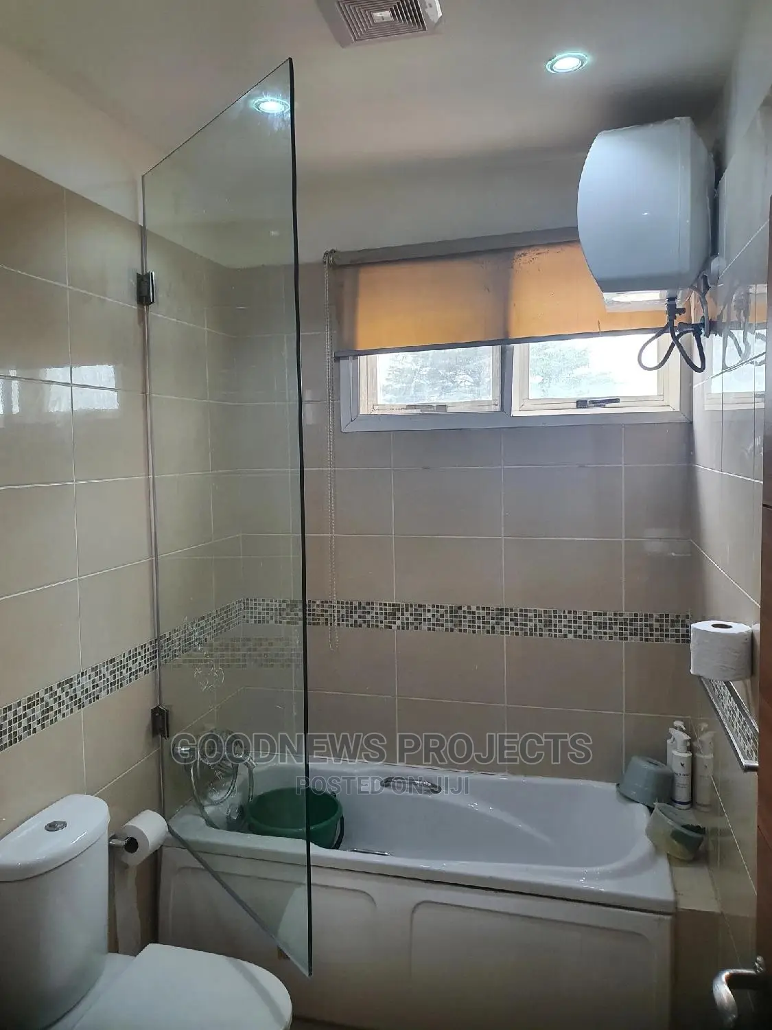 Bath Fixed/Open Glass
