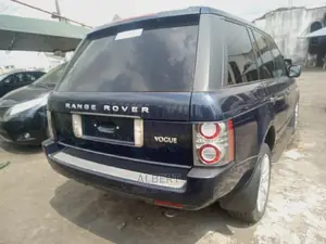 Land Rover Range Rover Vogue 2010 Blue