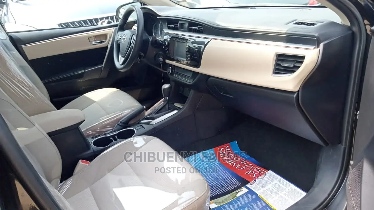 Toyota Corolla 2015 Black