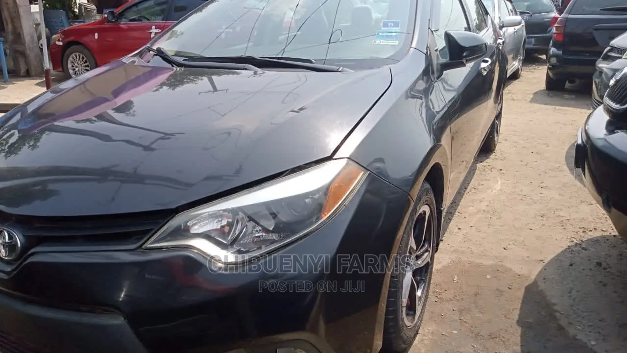 Toyota Corolla 2015 Black
