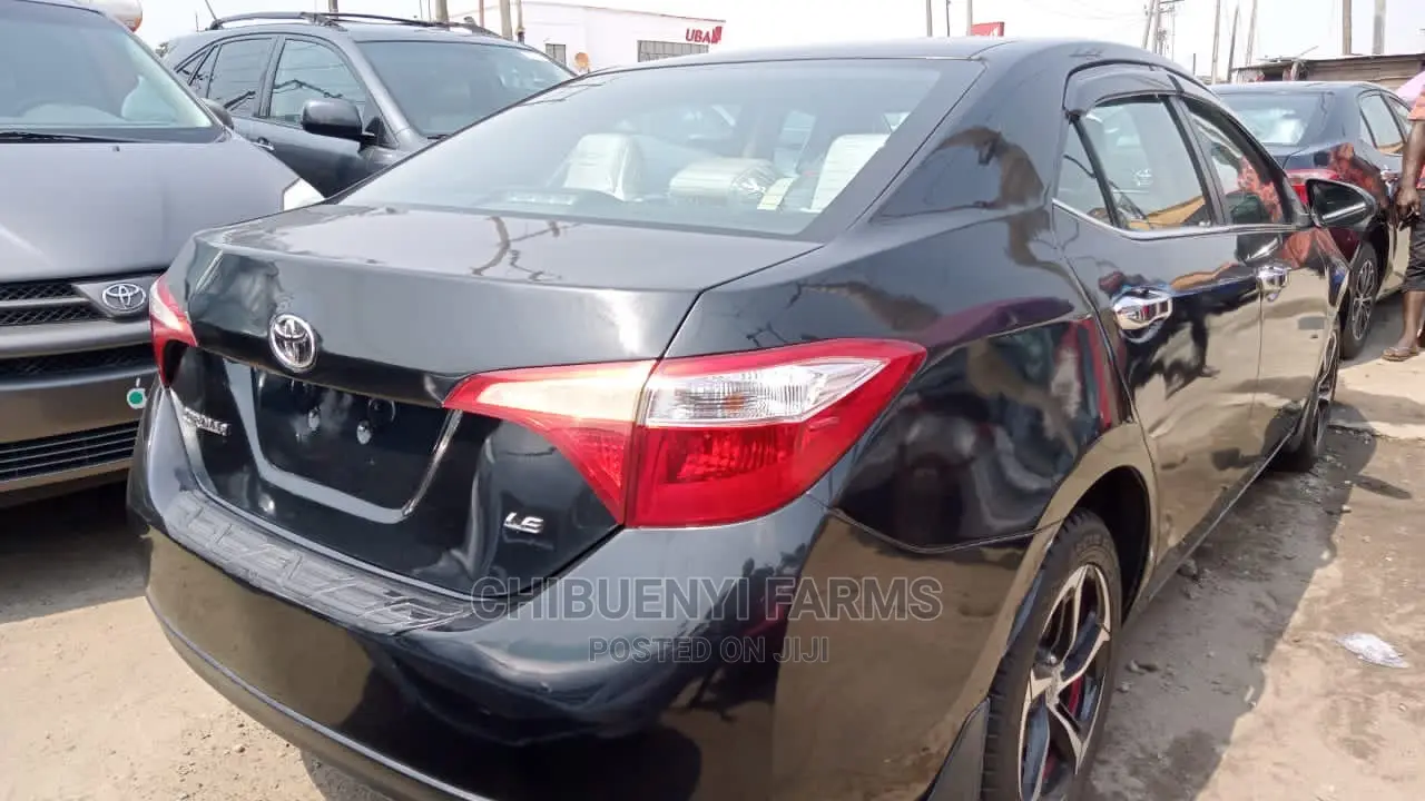 Toyota Corolla 2015 Black