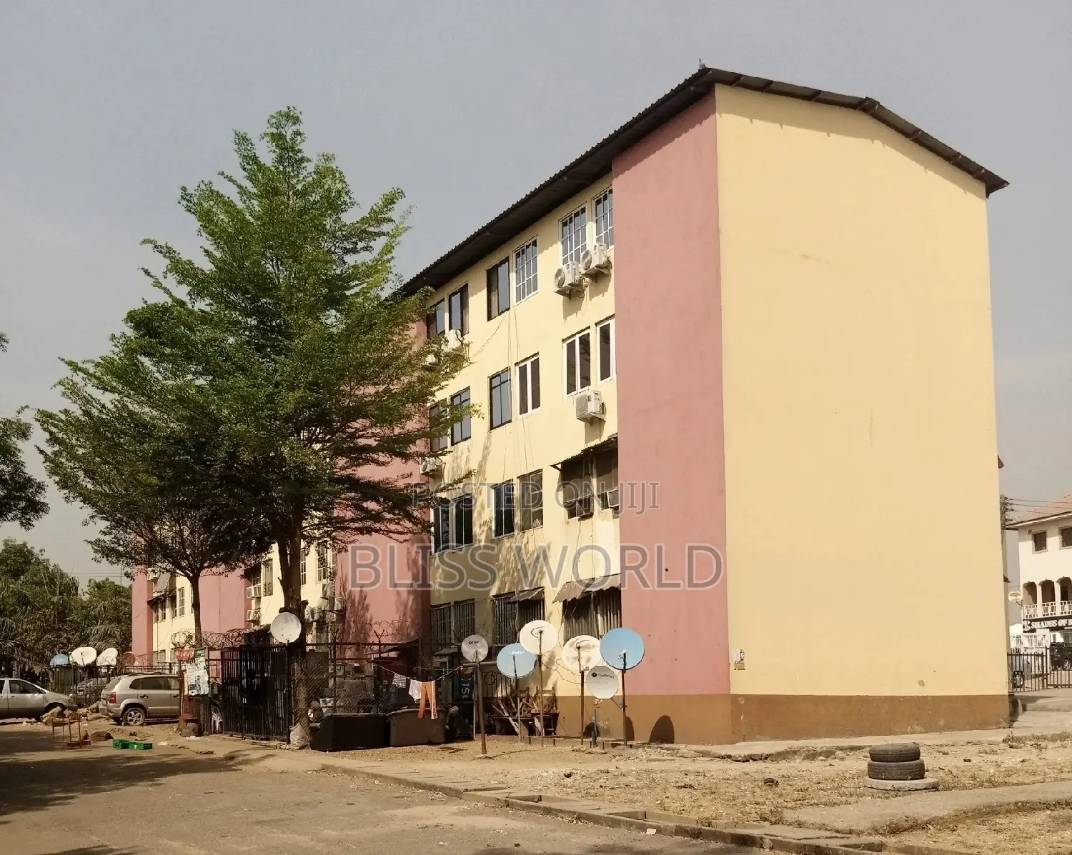 3bdrm Block of Flats in Wuse for sale