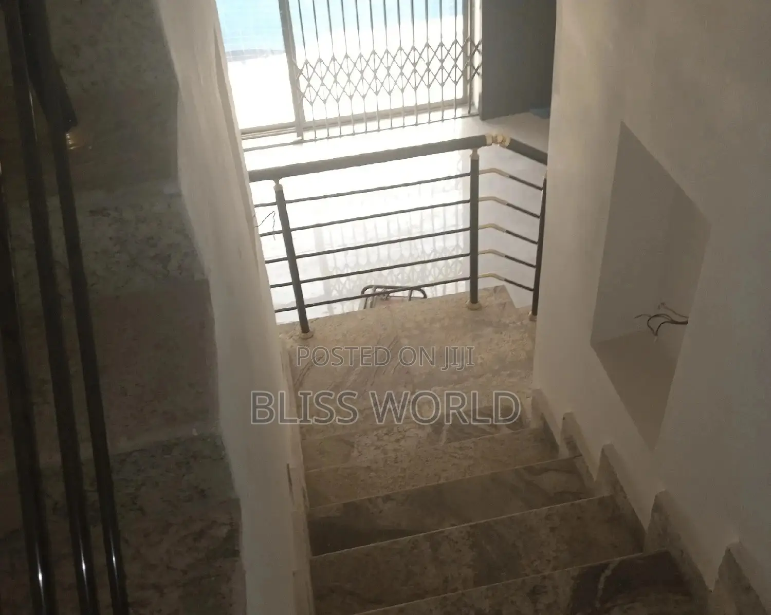 3bdrm Block of Flats in Wuse for sale