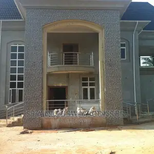 Stainless Curved Railing