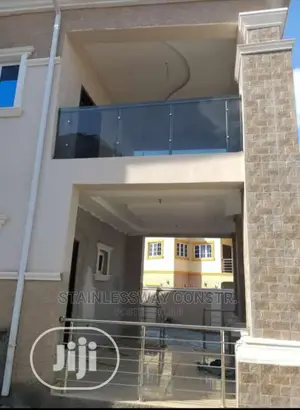 Stainless Railing/Dark Grey Glass Railing