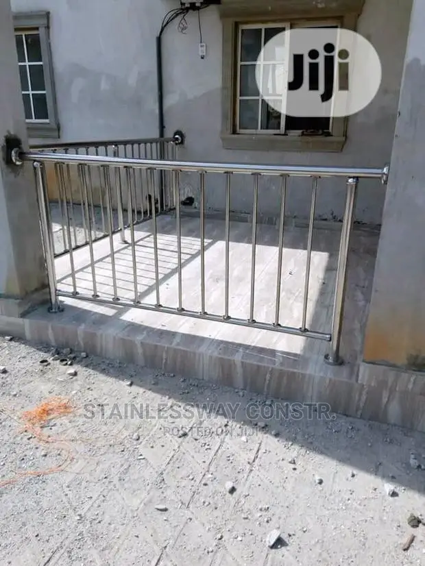 Stainless Railing Vertical Design
