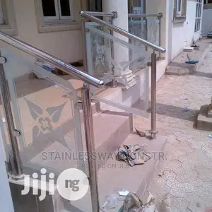 Stainless Glass Entrance Railing Design