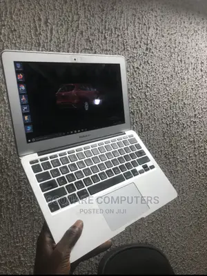 Laptop Apple MacBook Air 4GB Intel Core I5 SSD 128GB