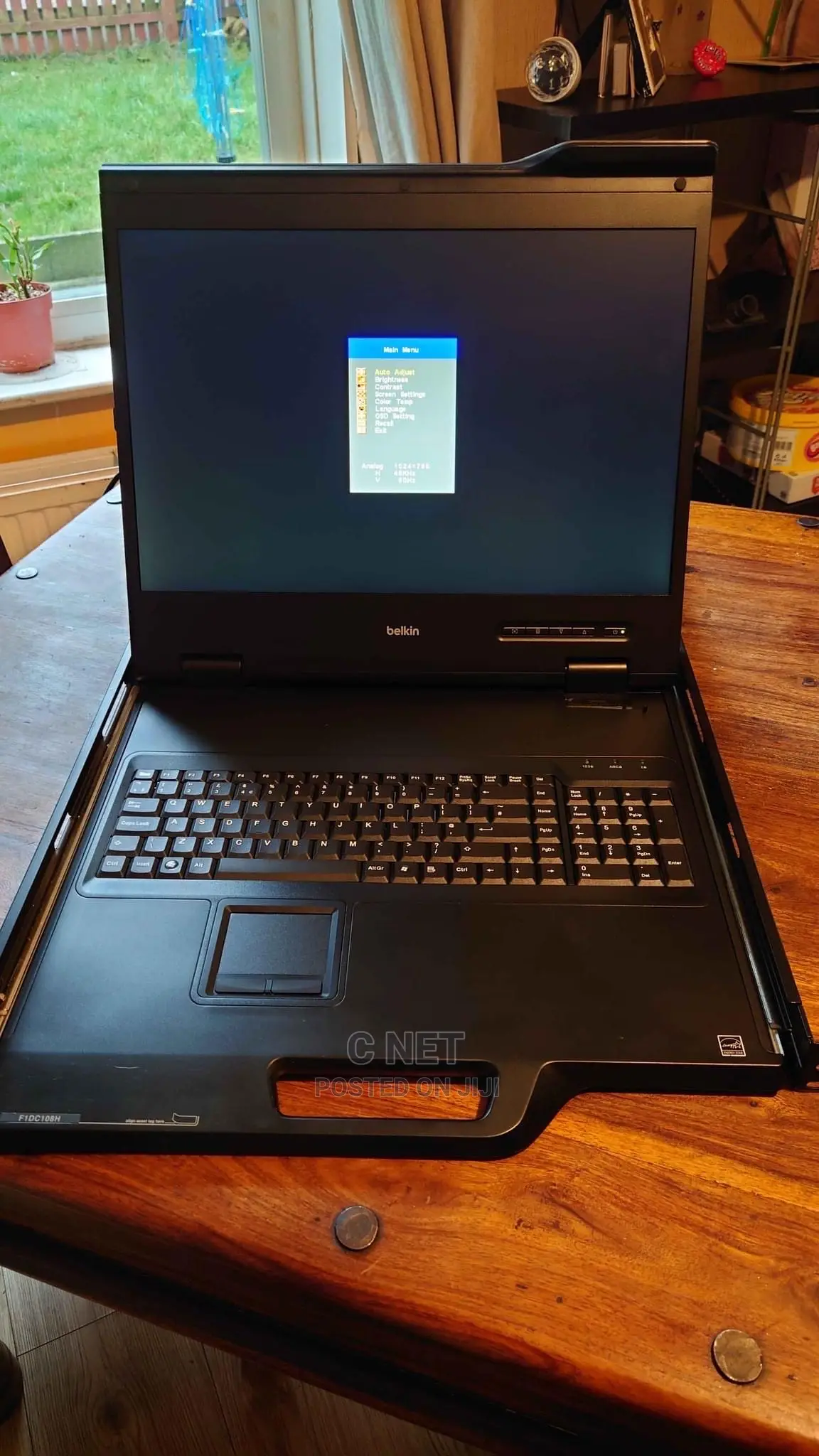 8 Port 17inches KVM Console