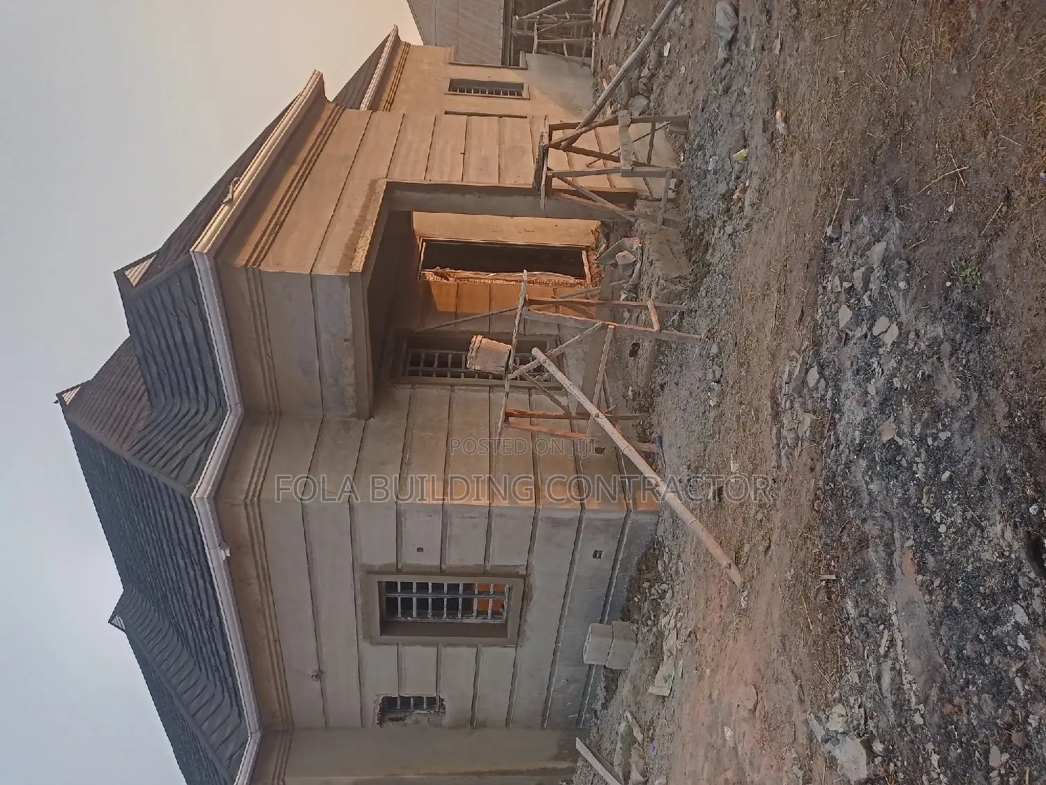 Professional Bricklayer (Fola Building Contractor)
