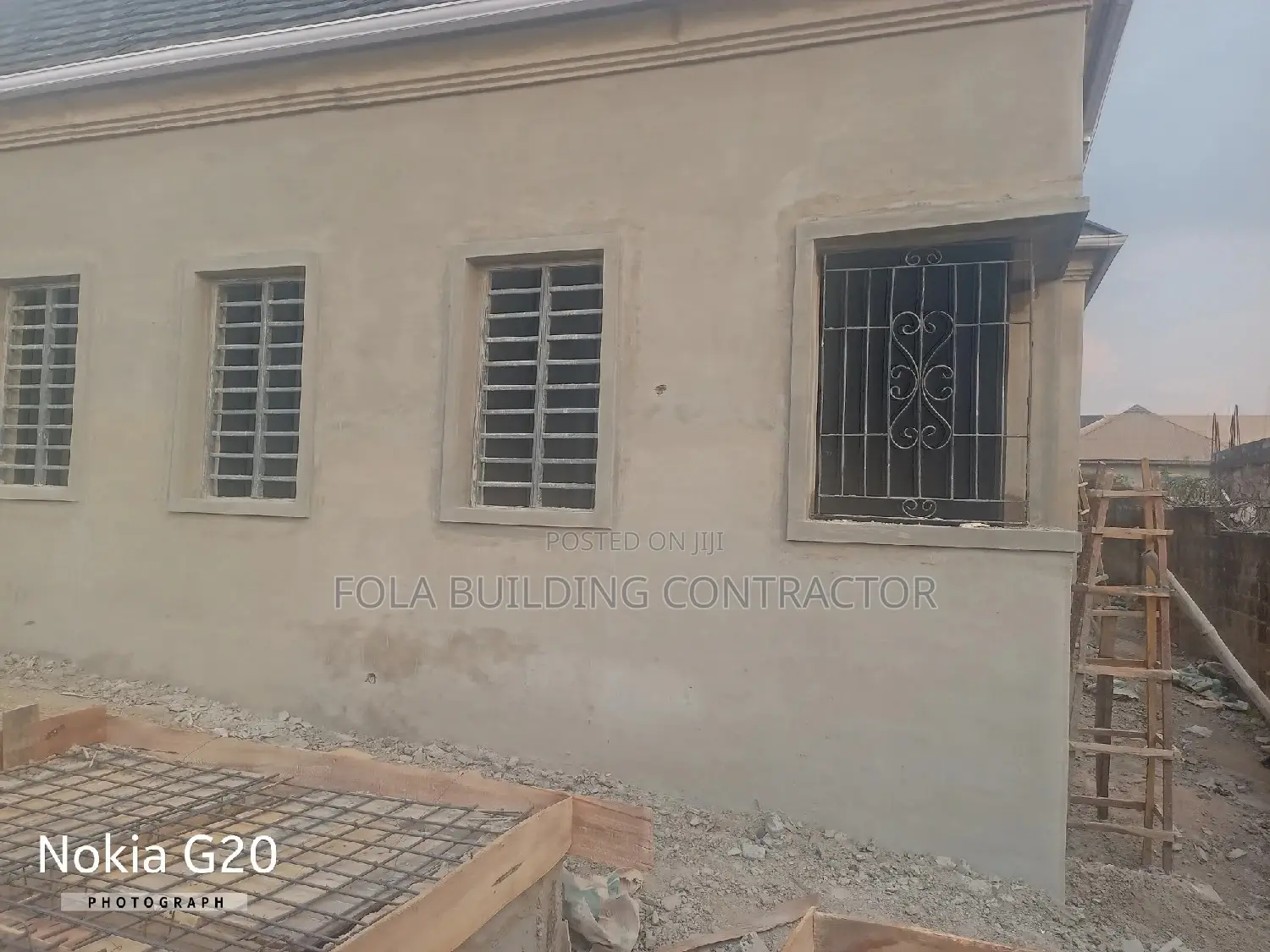 Fola Building Contractor (Bricklayer)
