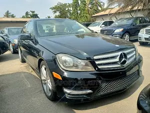 Mercedes-Benz C300 2014 Black