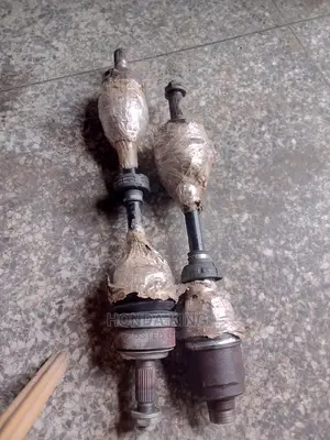 Tokunbo Driveshafts for Honda CR-V 08-011 Model