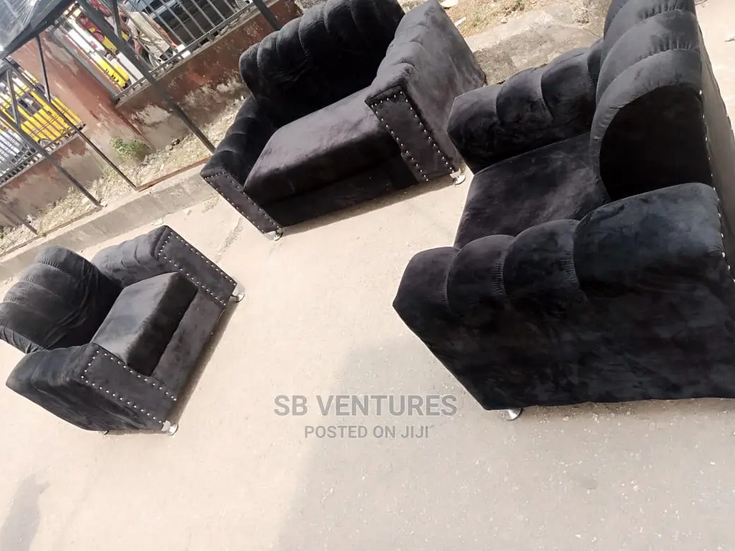 4 Sitter Home/Office Couch/Sofa