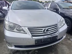 Lexus ES 350 2010 Silver