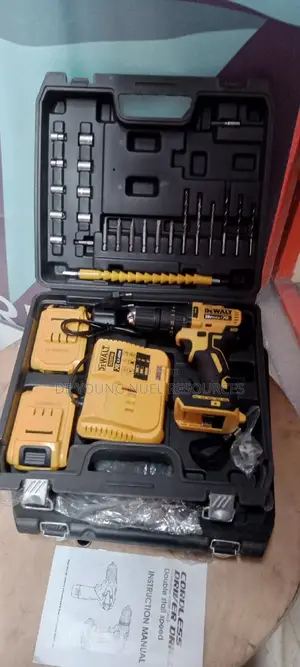 Battery Drill 20v DEWALT